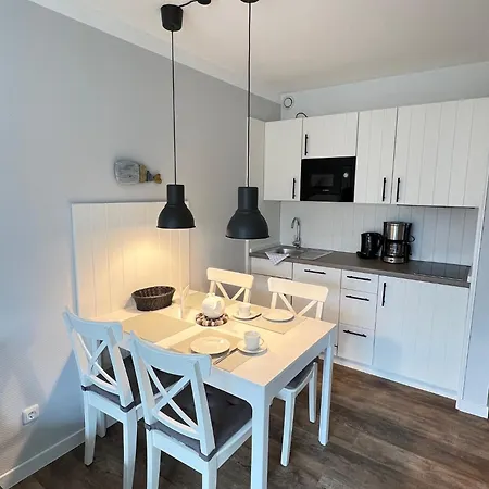 Appartementhaus Westerloog 07-balkon * Spiekeroog