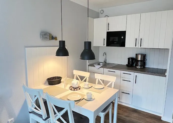 Appartementhaus Westerloog 07-balkon * Spiekeroog